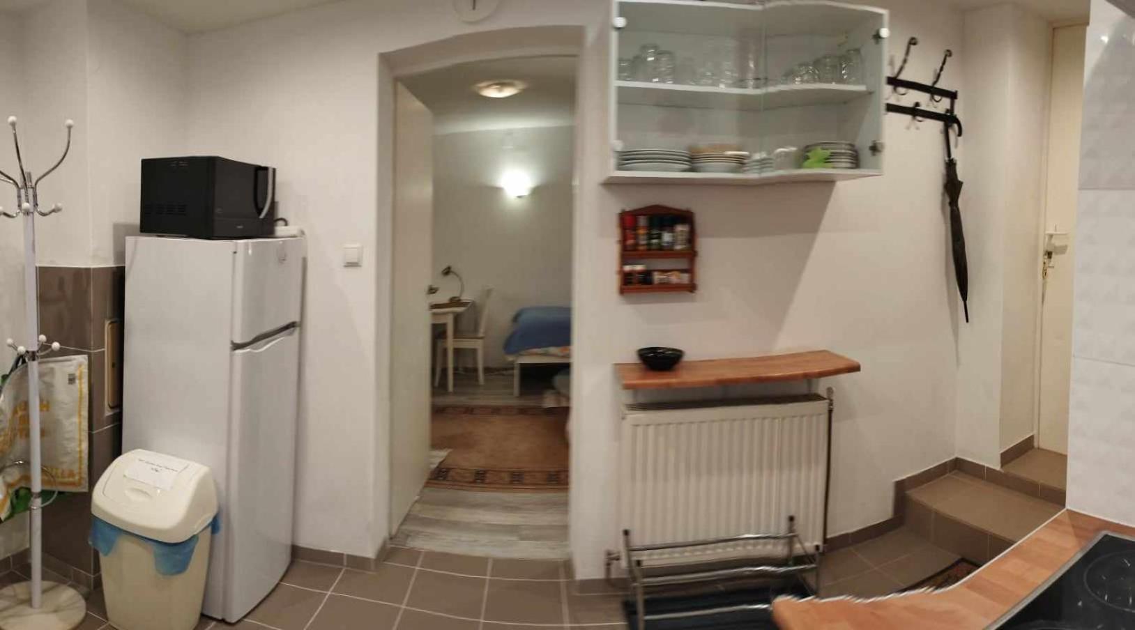 B&B Family Basement Apartment, Breakfast, Free Parking, 5Km From Tulln Chorherrn Eksteriør billede
