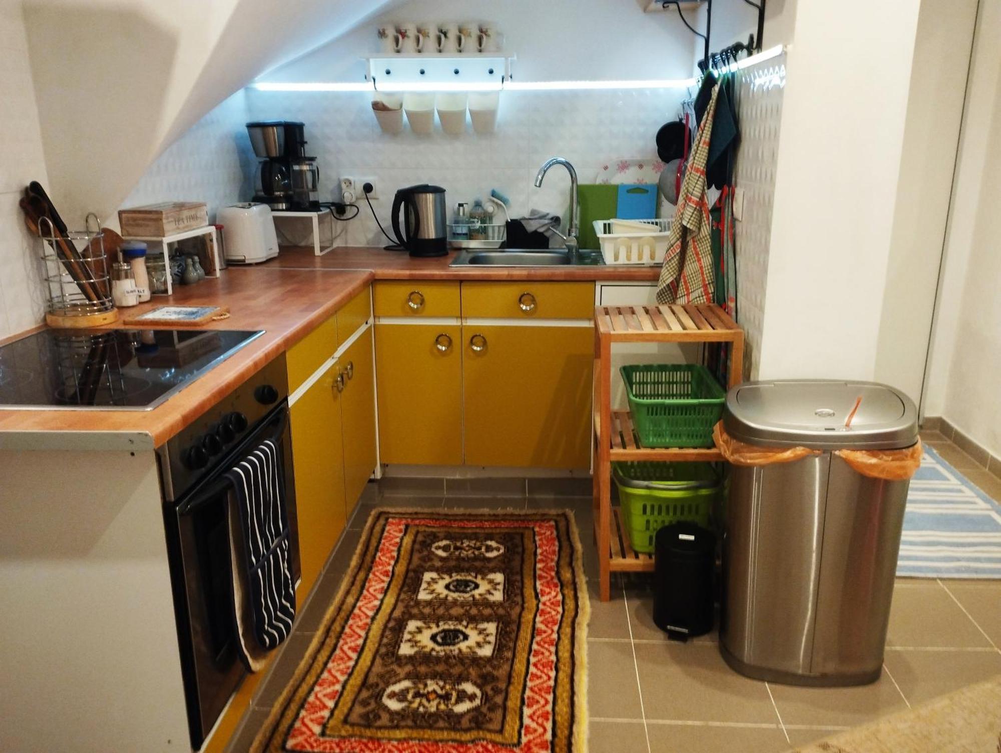 B&B Family Basement Apartment, Breakfast, Free Parking, 5Km From Tulln Chorherrn Eksteriør billede